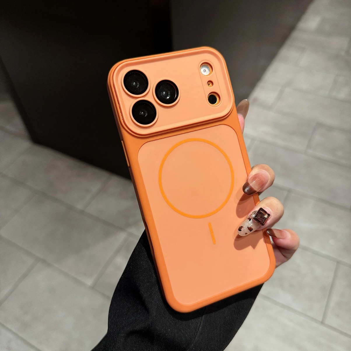 iPhone 17 Pro Max、16e、16、15、14 - Camera Lens Protector のレビューと価格